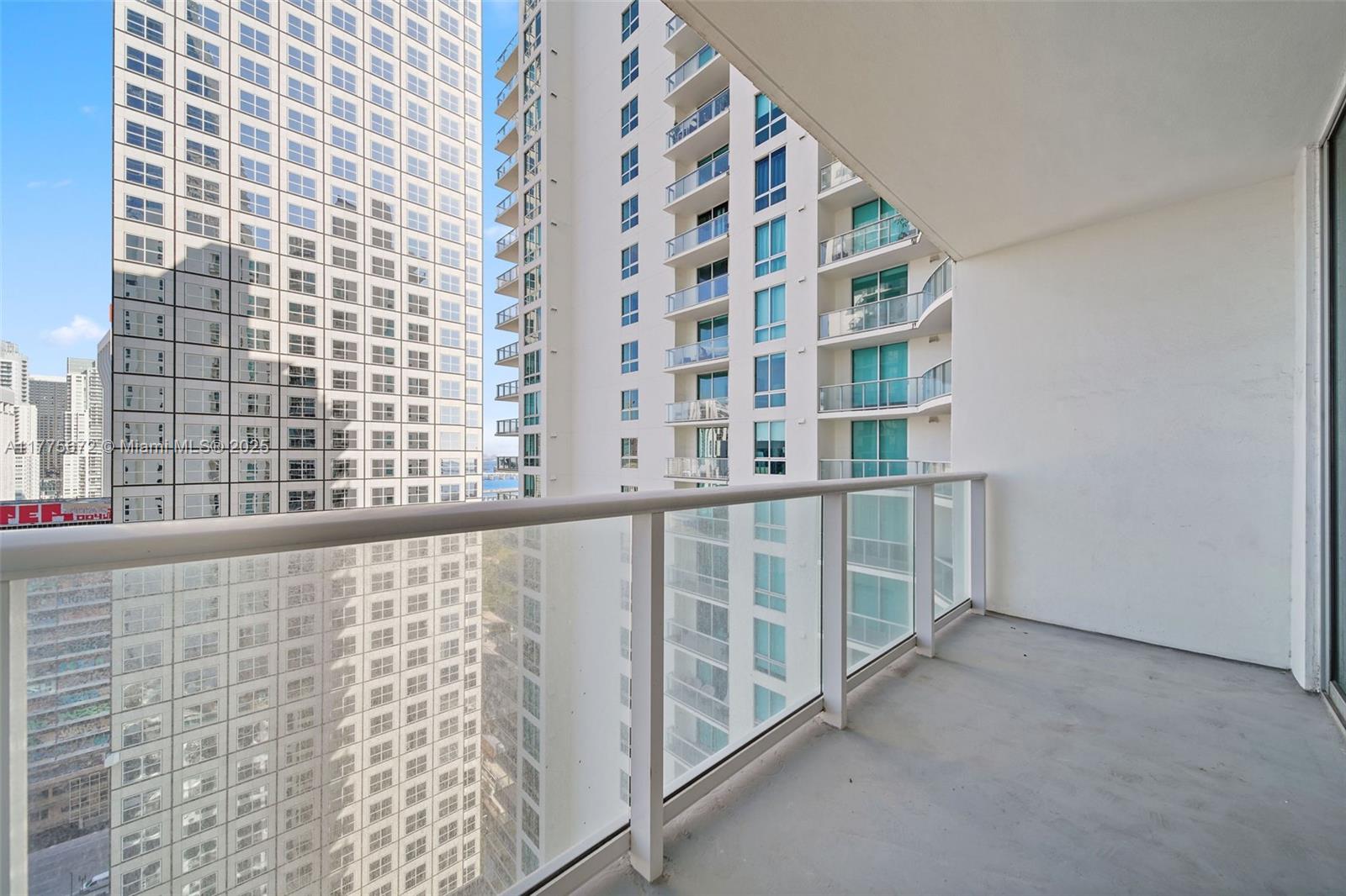 300 S Biscayne Blvd #T-2603, Miami FL 33131