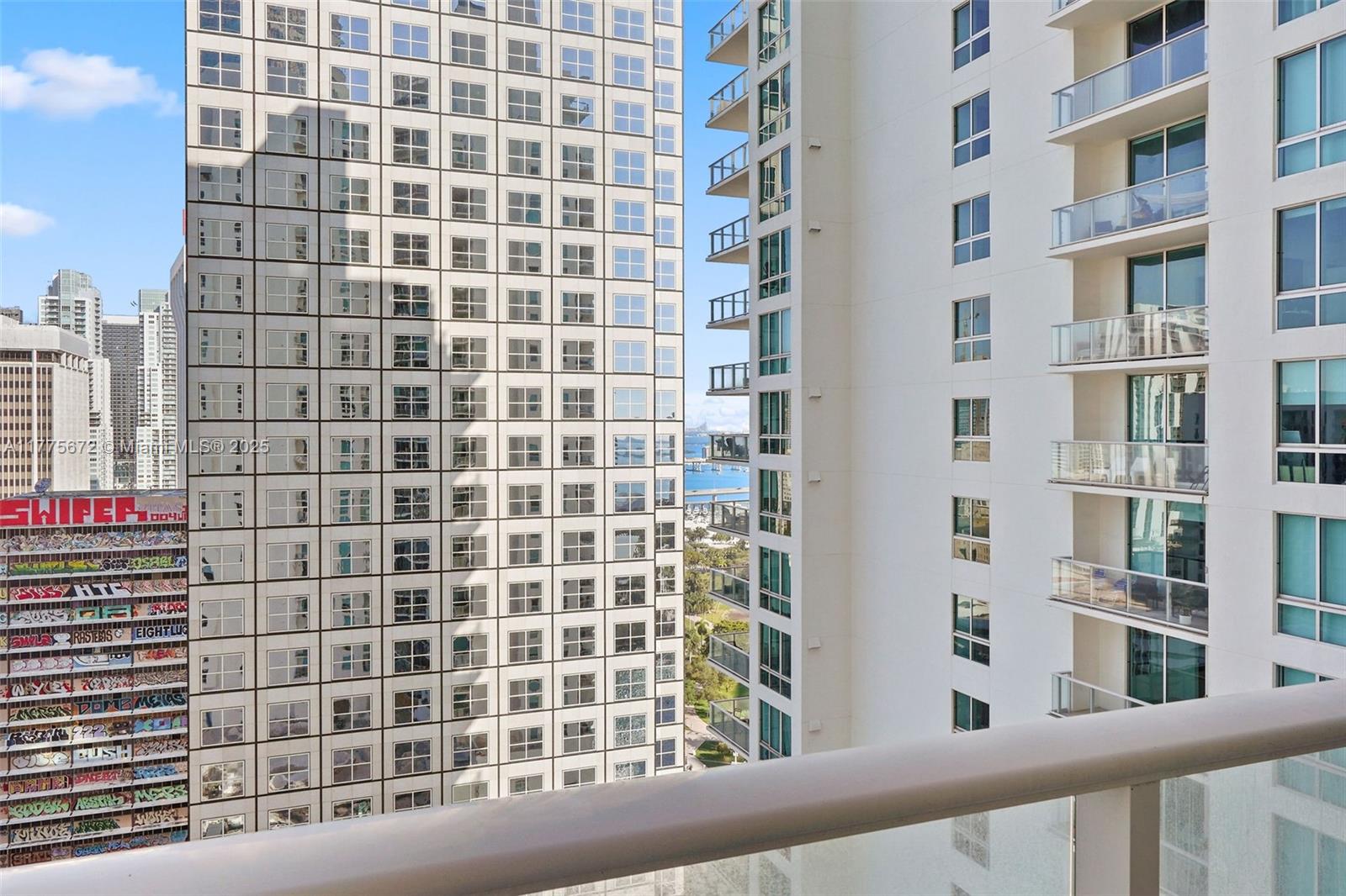 300 S Biscayne Blvd #T-2603, Miami FL 33131