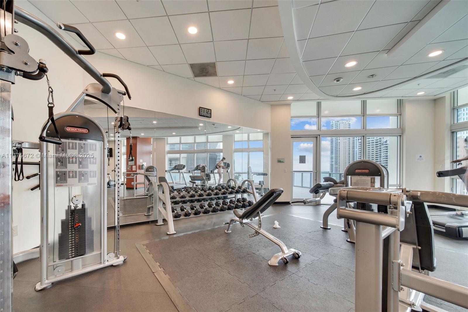 300 S Biscayne Blvd #T-2603, Miami FL 33131