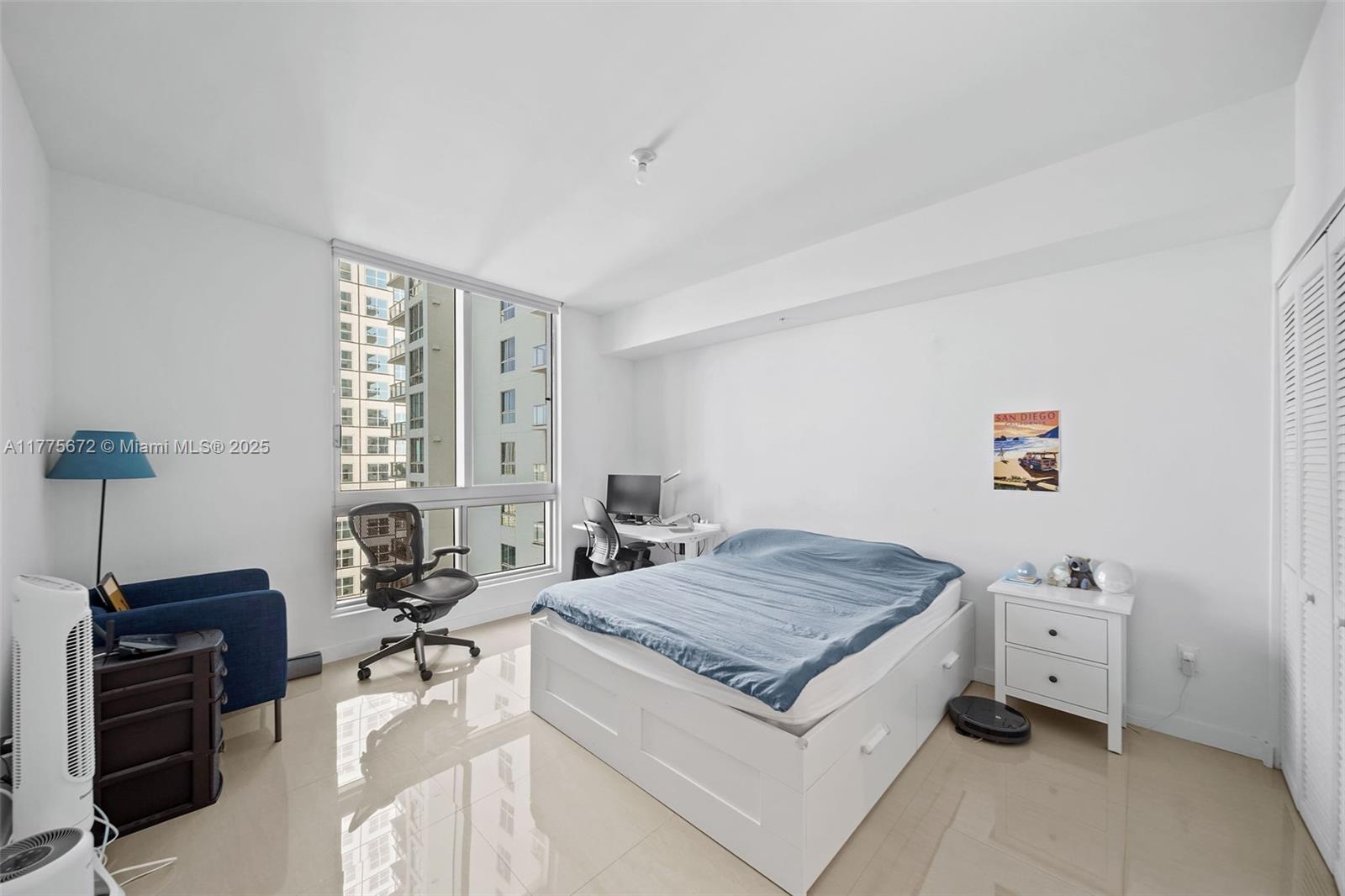 300 S Biscayne Blvd #T-2603, Miami FL 33131