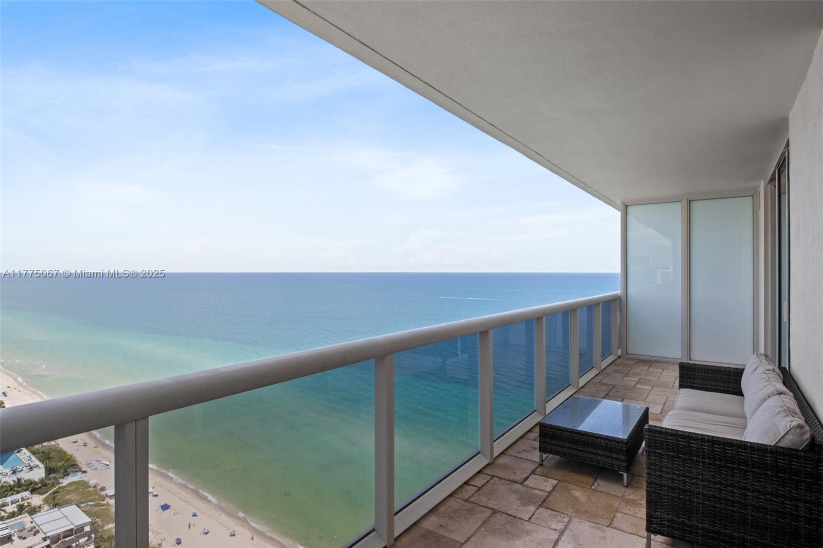 Condo for Rent in Hallandale Beach, FL