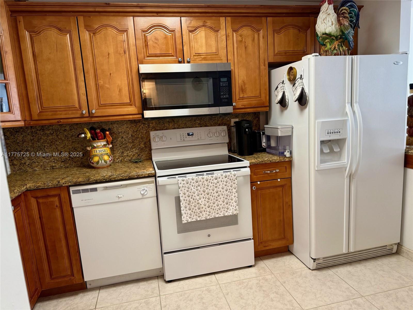 Listing Photo 6