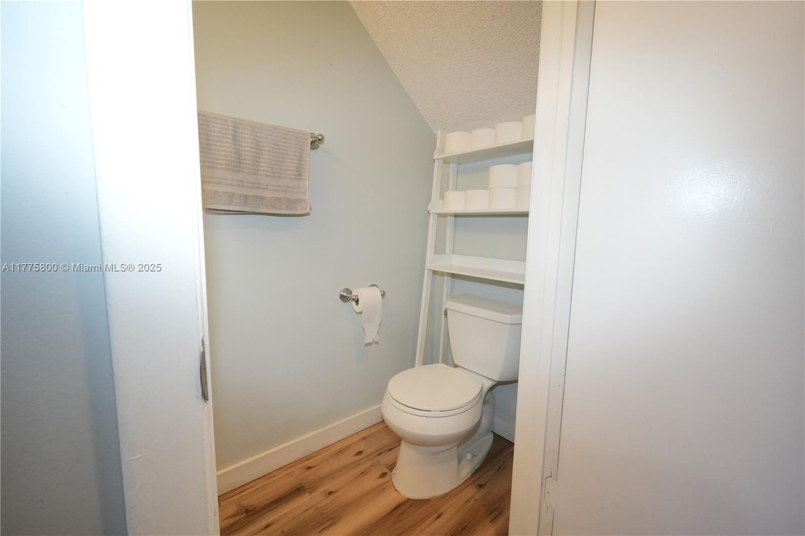 506 Danville Ter, Davie, Florida image 13