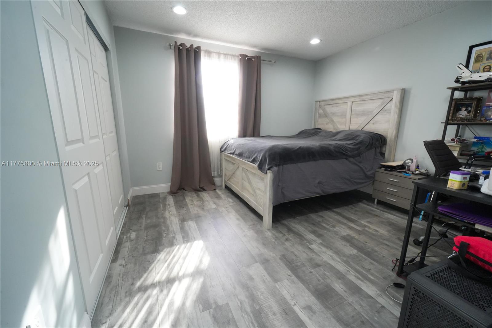 506 Danville Ter, Davie, Florida image 17