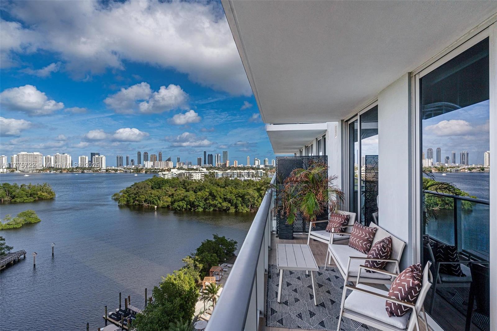 16385 Biscayne Blvd #905, North Miami Beach, Florida image 2