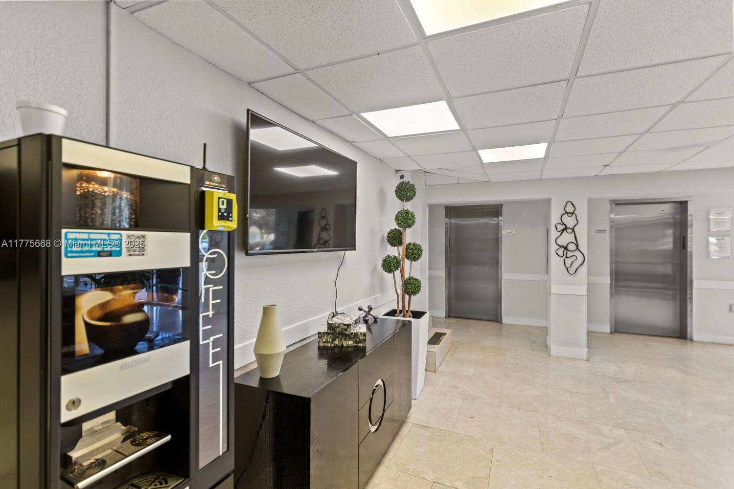 7904 W West Dr #108, North Bay Village, Florida image 15