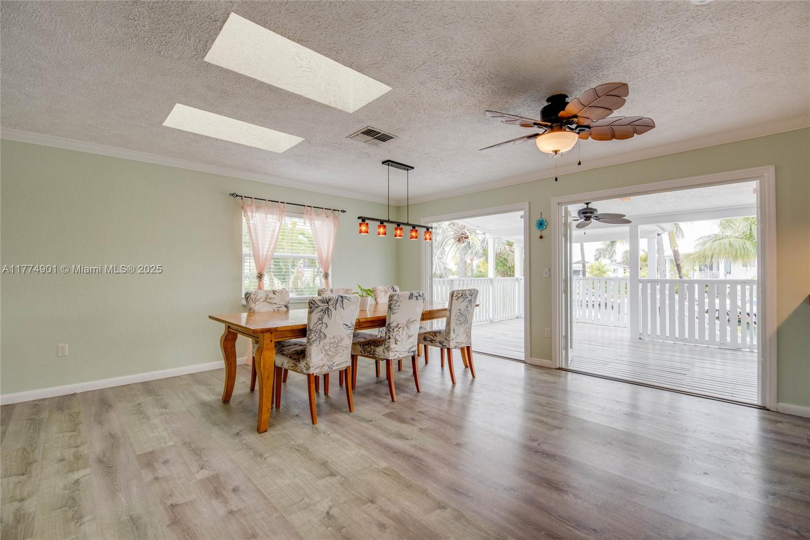 17081 W Starfish Ln W, Sugarloaf, Florida image 7