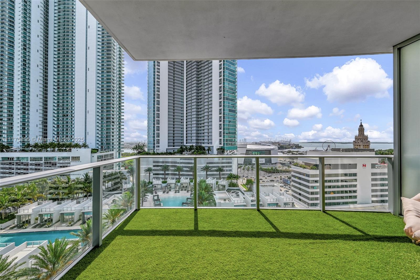 851 NE 1st Ave #1407, Miami FL 33132