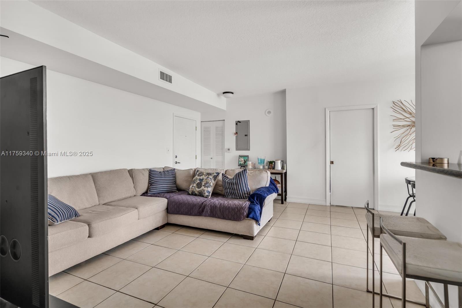 1 Glen Royal Pkwy #1207, Miami, Florida image 8