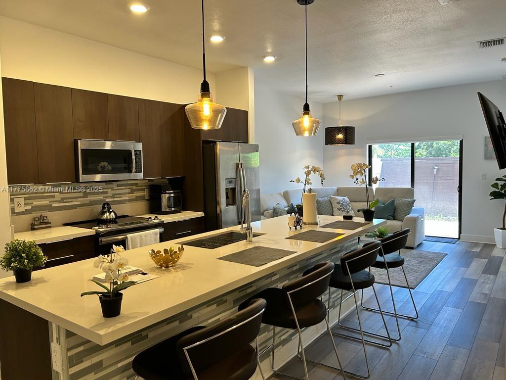 8015 NW 104th Ave #4, Doral, Florida image 5