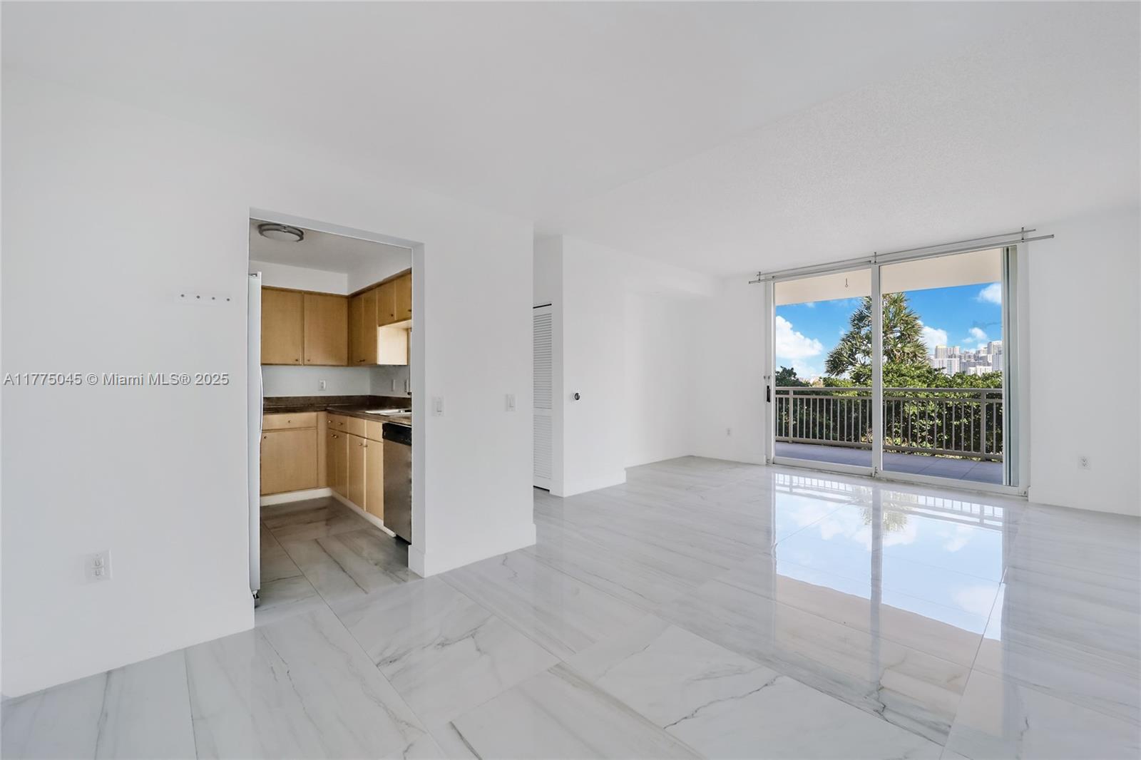 2475 Brickell Ave #704, Miami FL 33129