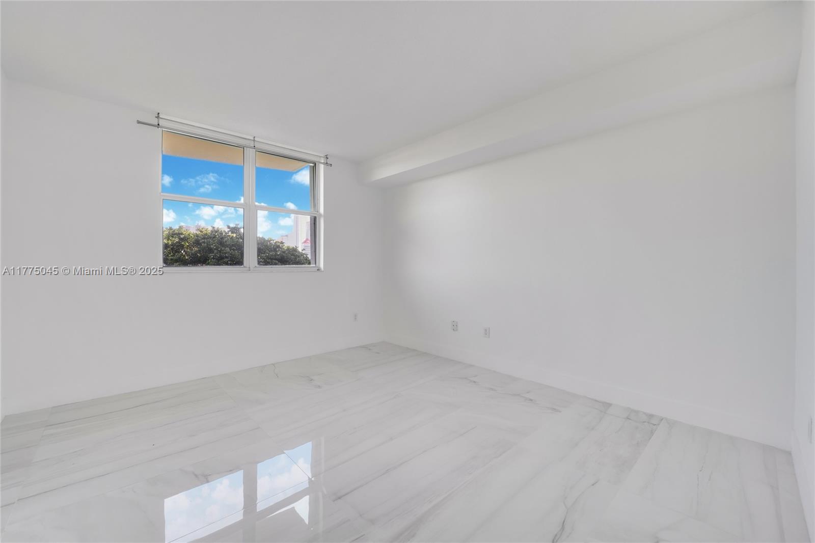 2475 Brickell Ave #704, Miami FL 33129