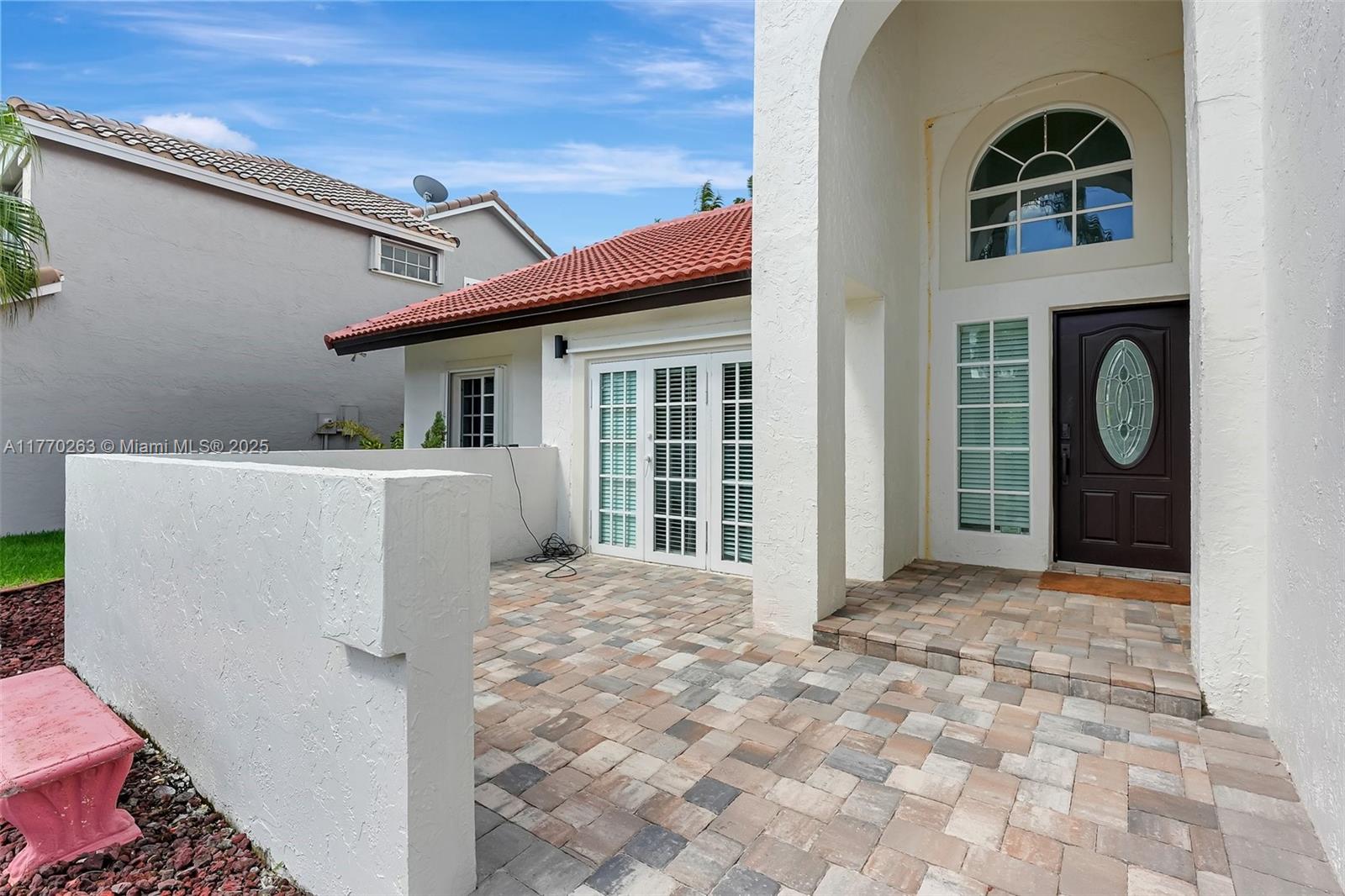 1055 San Luis Rey, Weston, Florida image 2