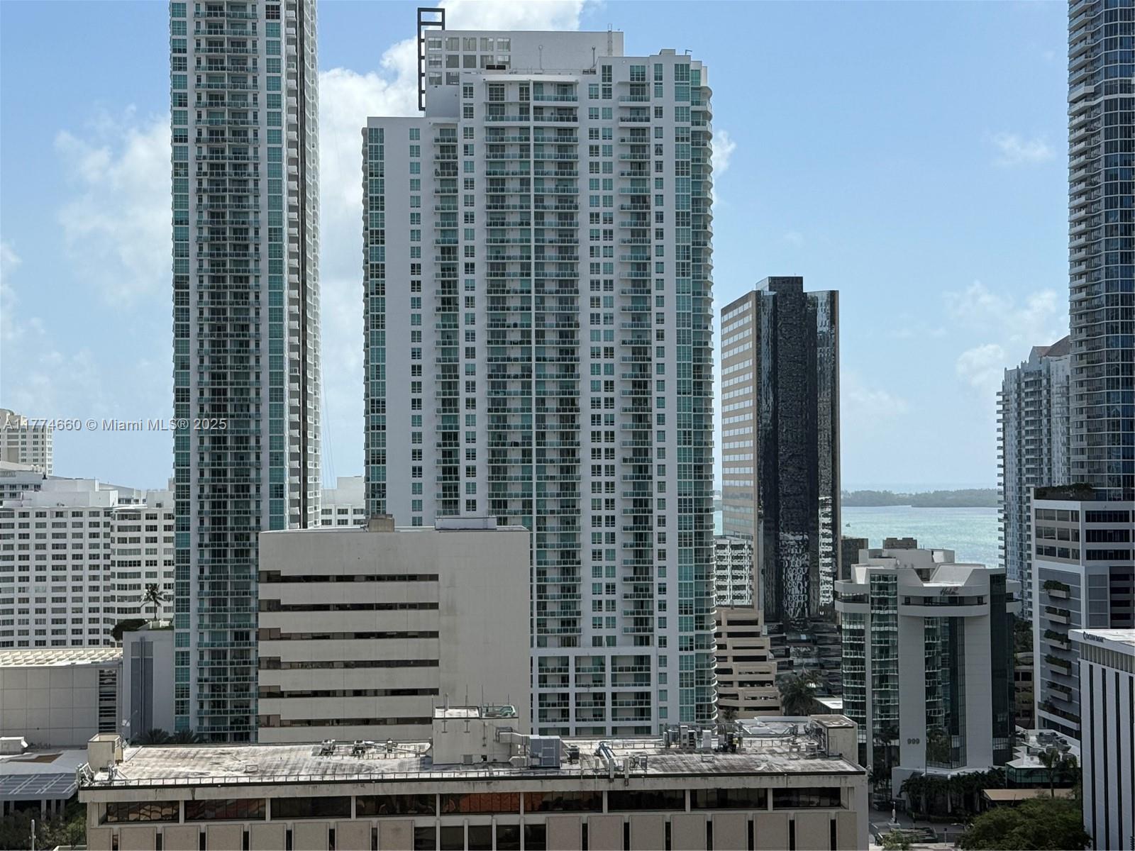 55 SW 9th St #1803, Miami FL 33130