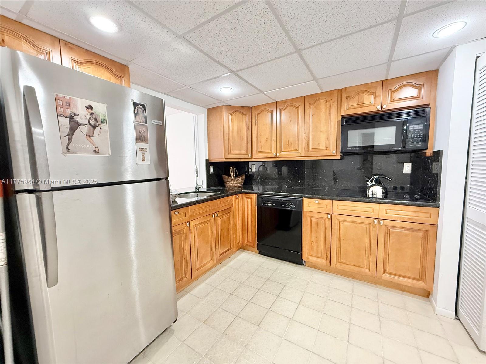 Listing Photo 6