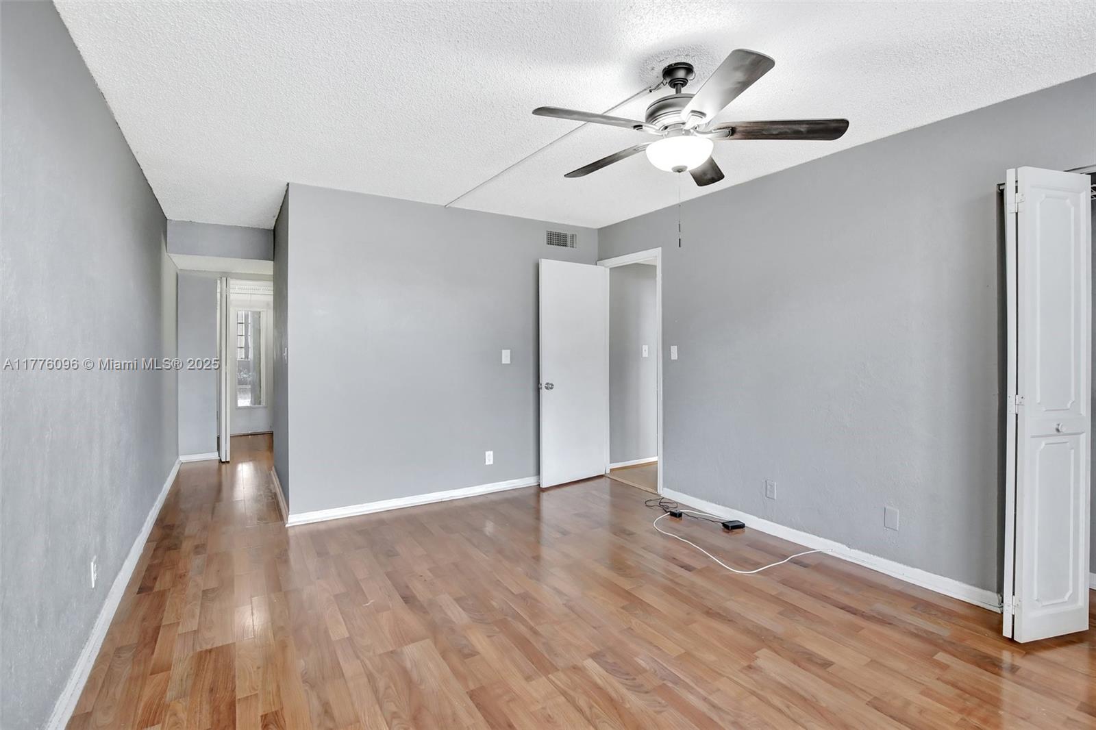 6911 Environ Blvd #3L, Lauderhill, Florida image 20