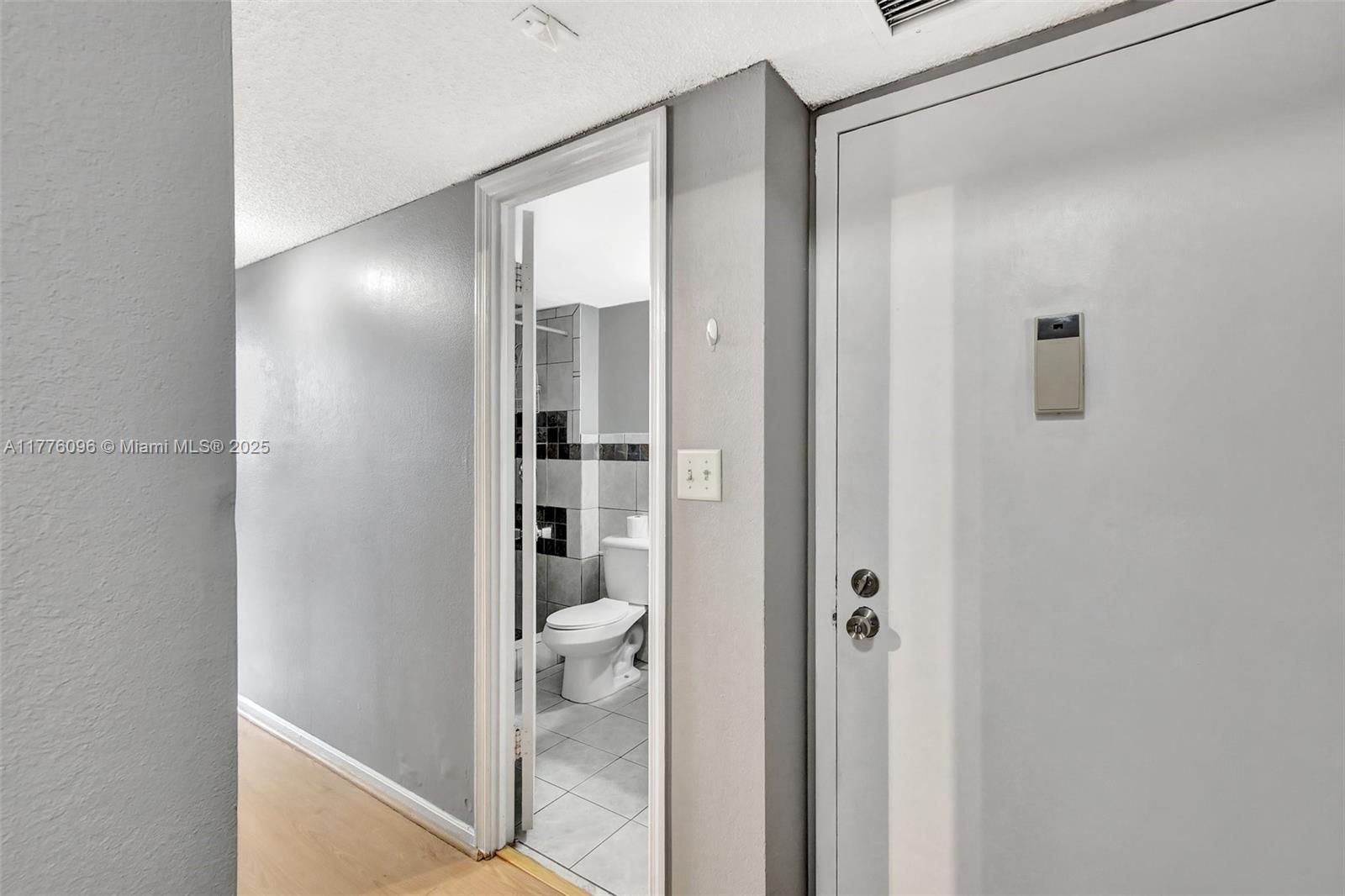 6911 Environ Blvd #3L, Lauderhill, Florida image 3