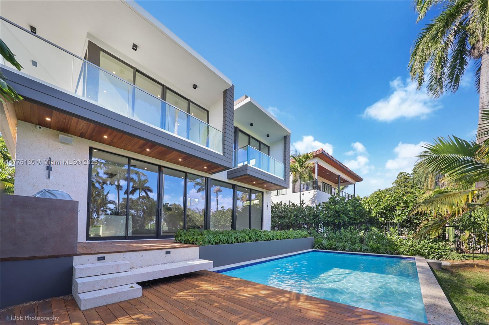 5825 Alton Rd, Miami Beach, Florida image 24
