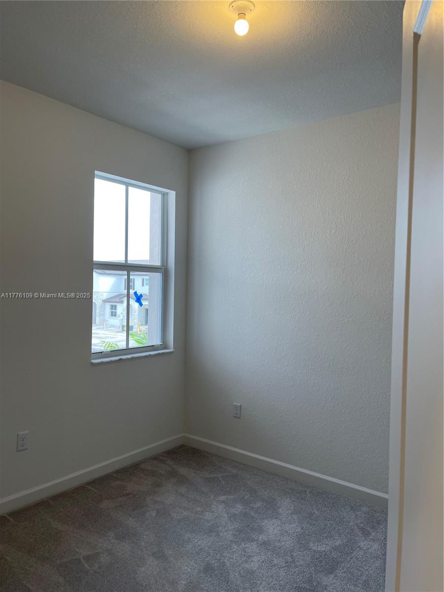 Listing Photo 24