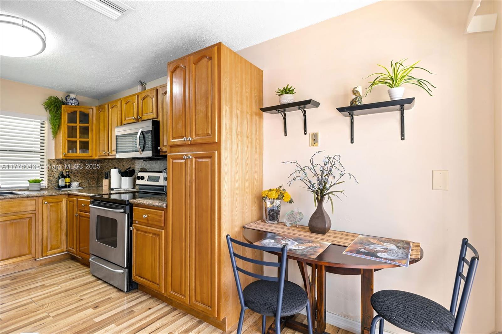 6536 NW 170th Ter #6536, Hialeah, Florida image 25
