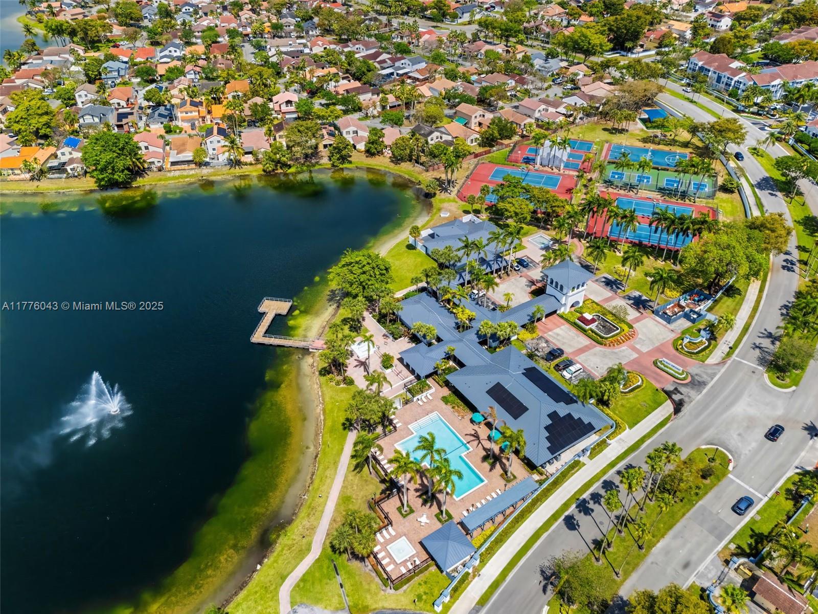 6536 NW 170th Ter #6536, Hialeah, Florida image 38