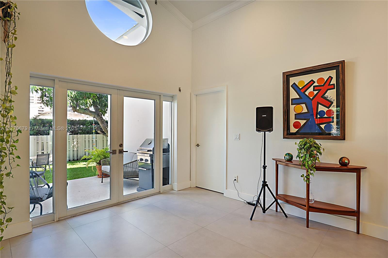 8919 Byron Ave, Surfside, Florida image 35