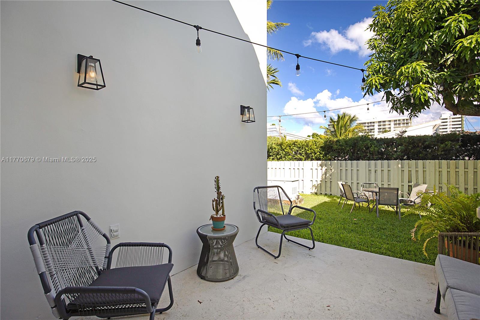8919 Byron Ave, Surfside, Florida image 36