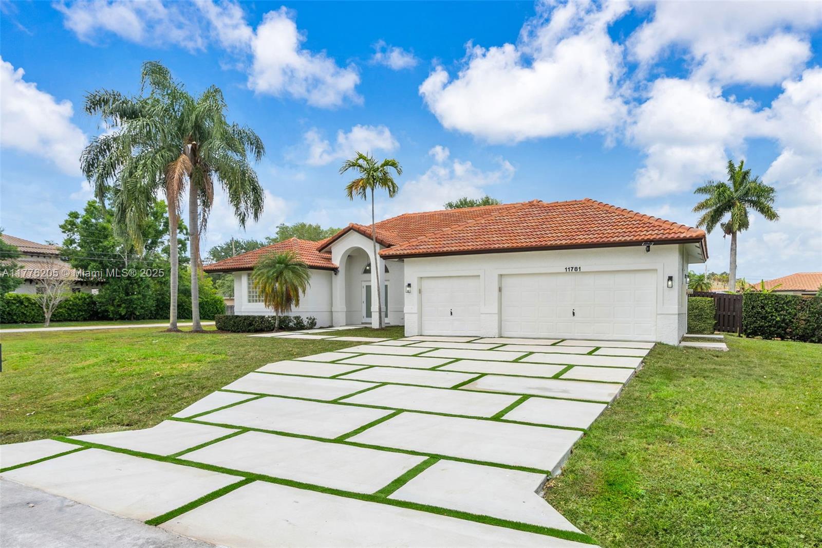 Residential, Plantation, Florida image 2