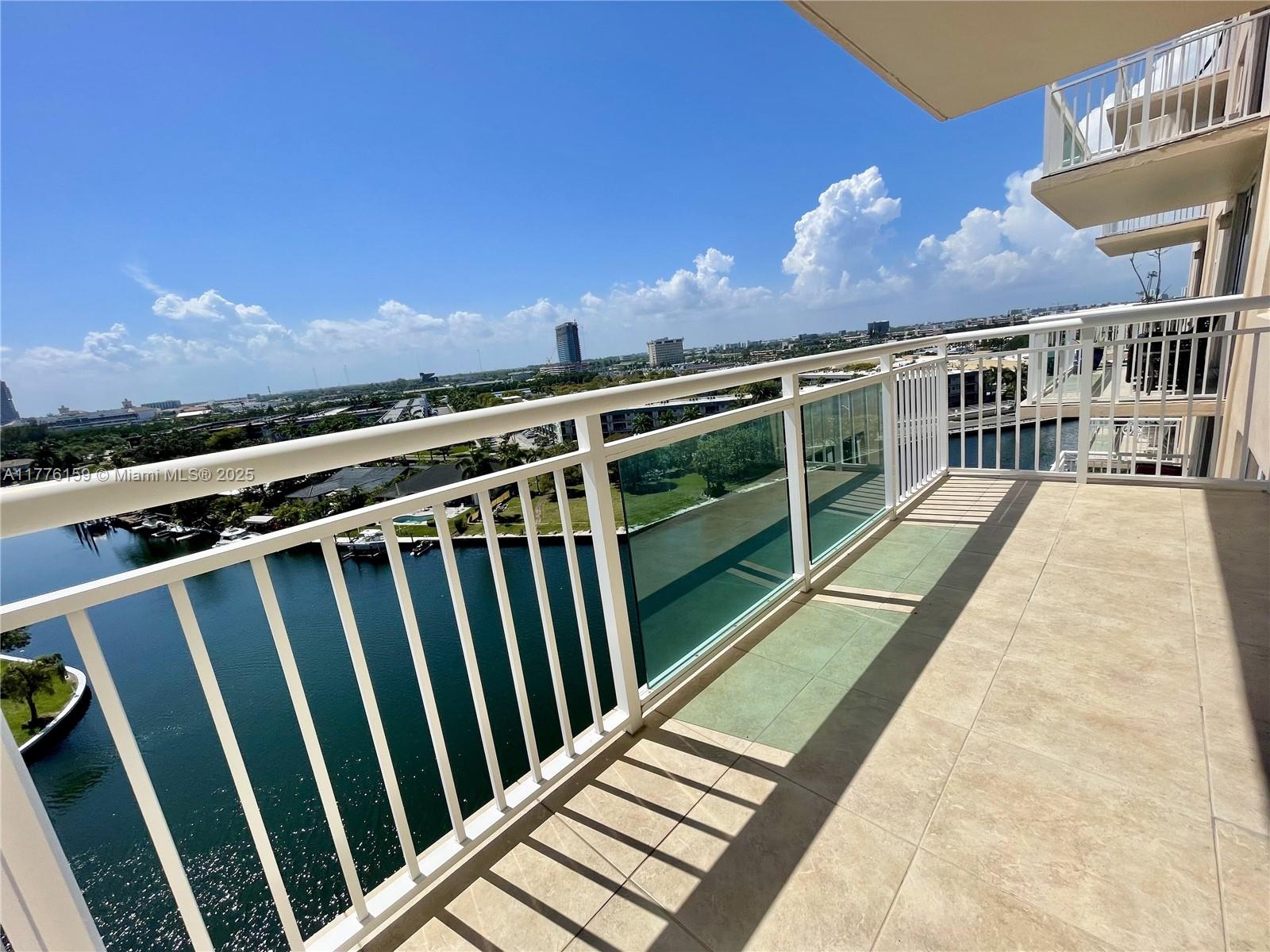 437 Golden Isles Dr #9B-C, Hallandale Beach, Florida image 19