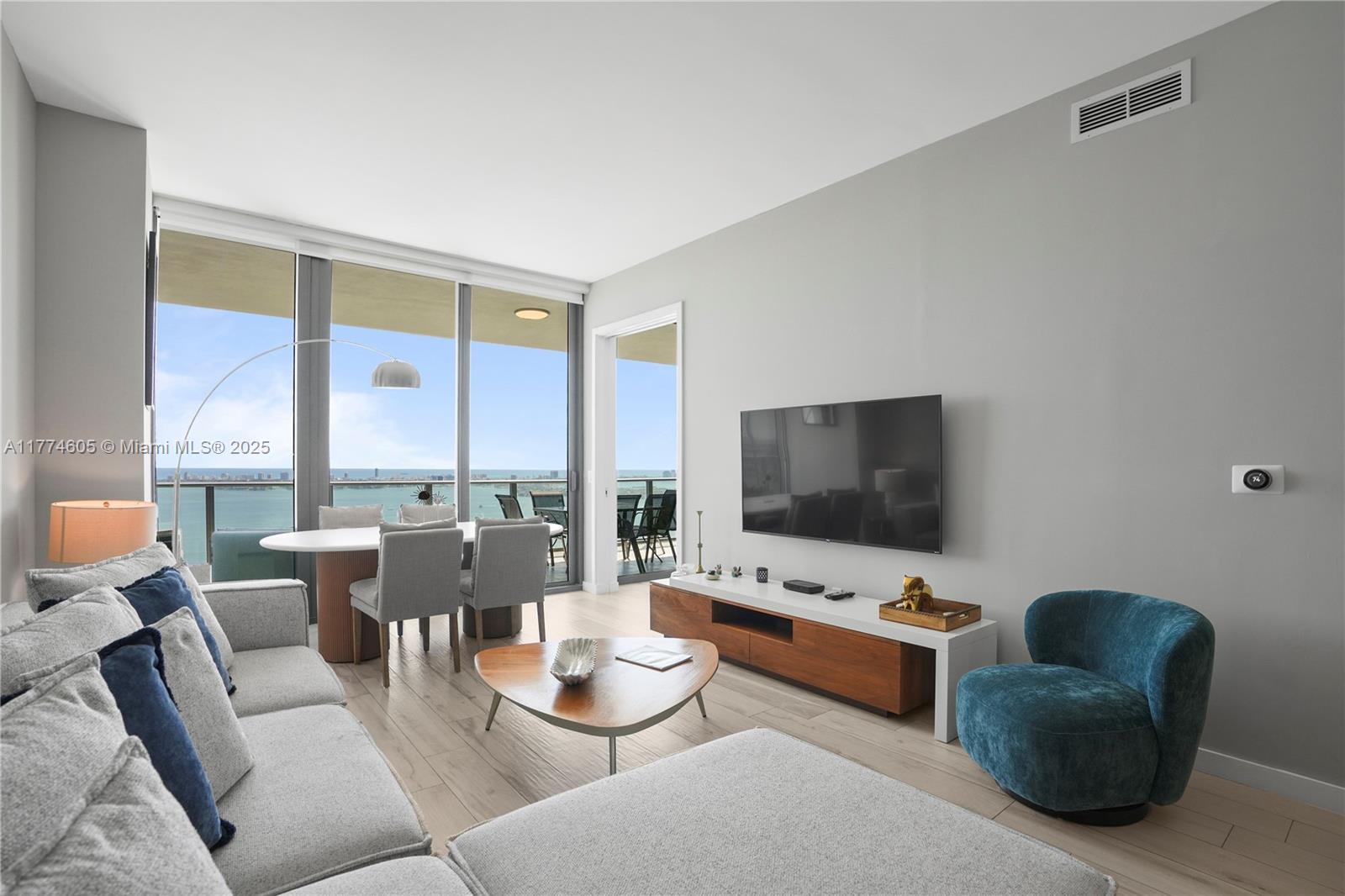 Apartamento para Alugar em Miami, FL