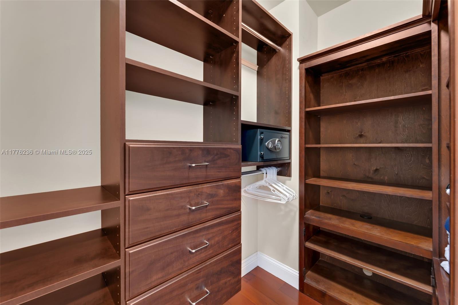 1945 S Ocean Dr #604, Hallandale Beach, Florida image 13