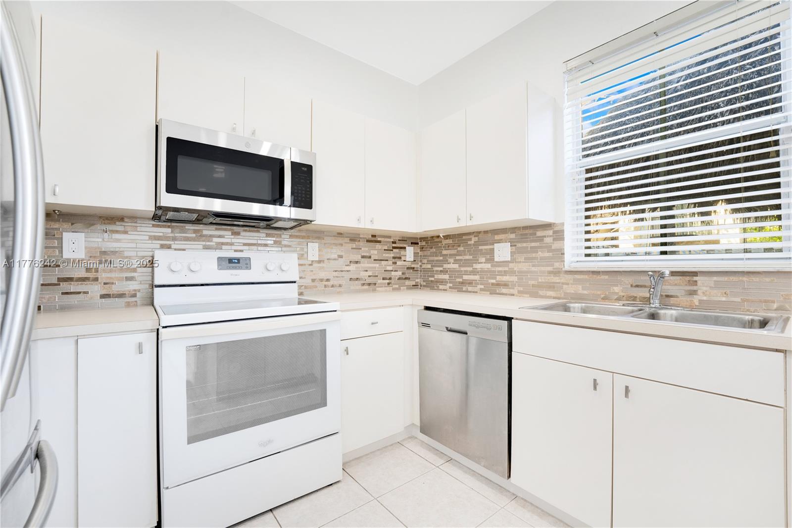 Property photo # 6
