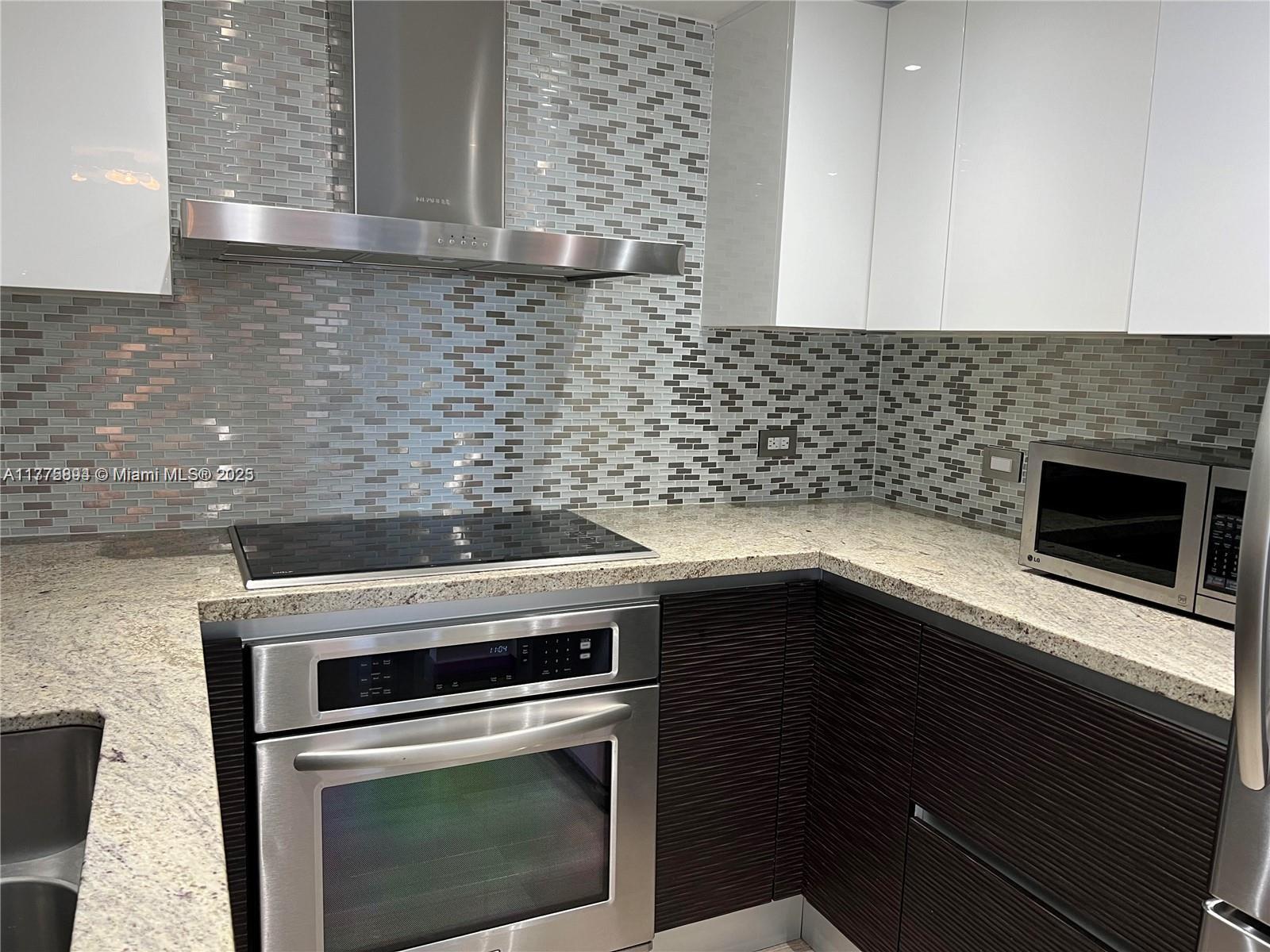 20505 E Country Club Dr #2034, Aventura, Florida image 13