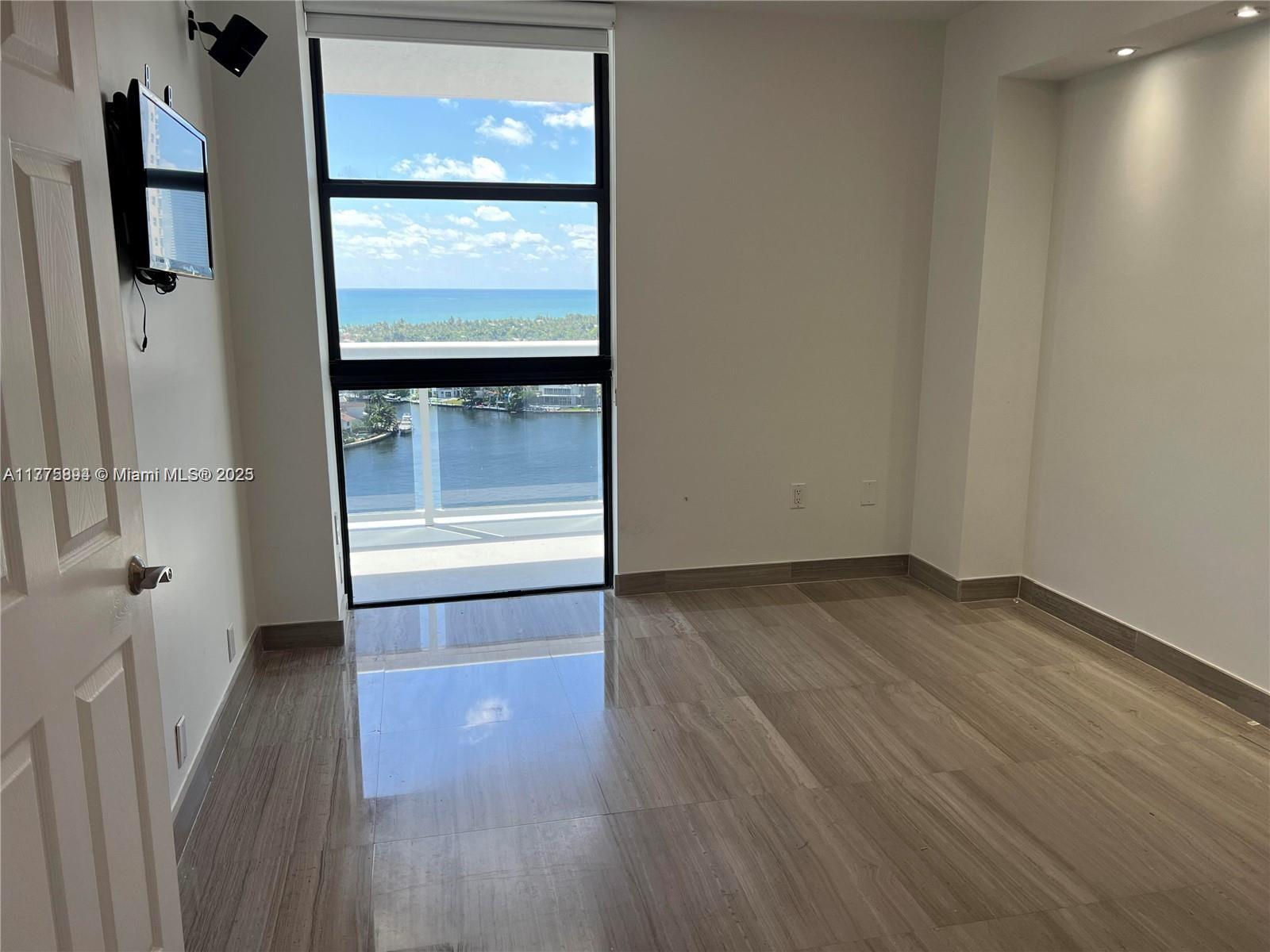 20505 E Country Club Dr #2034, Aventura, Florida image 19
