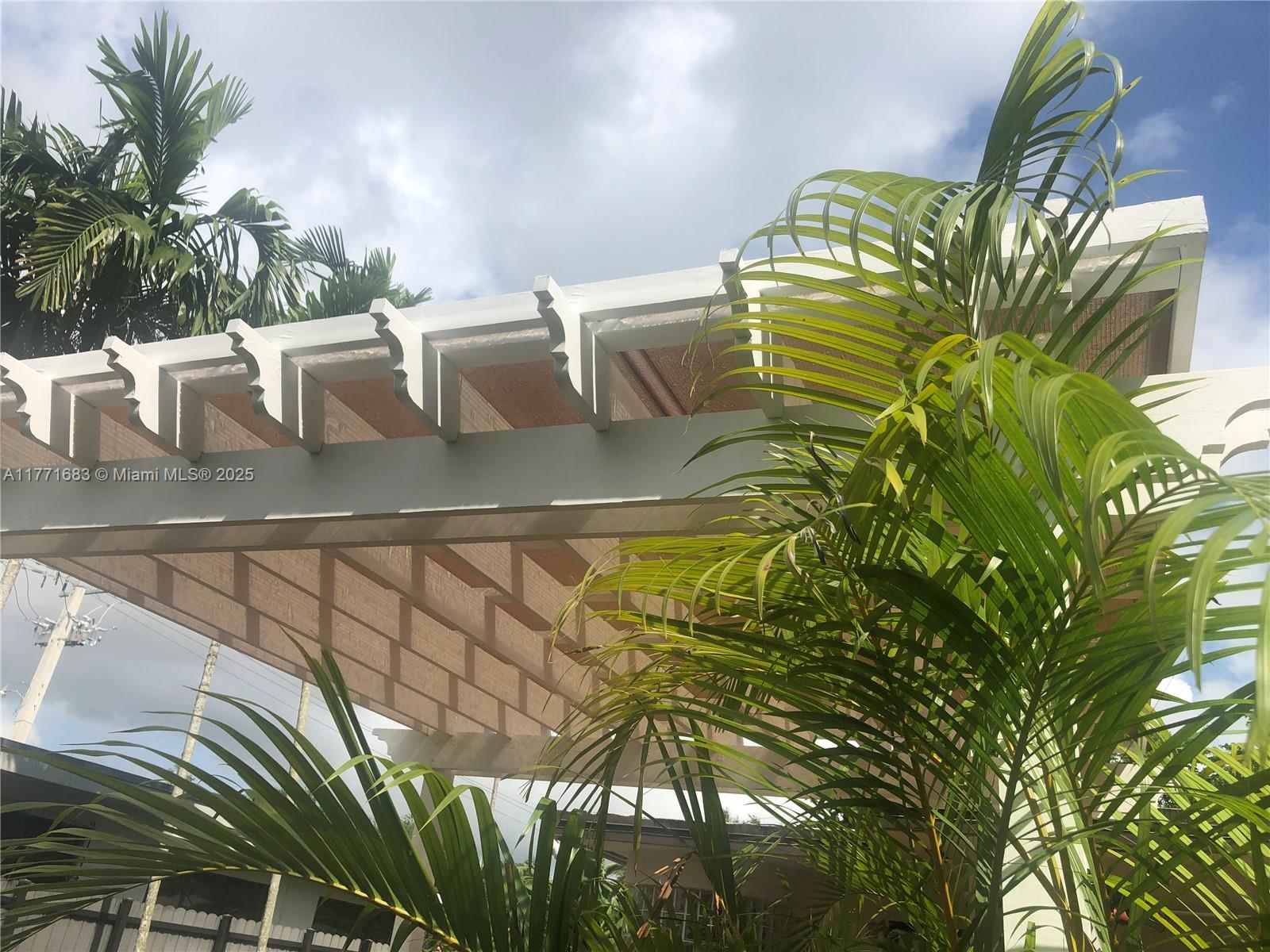 Residential, Biscayne Park, Florida image 16