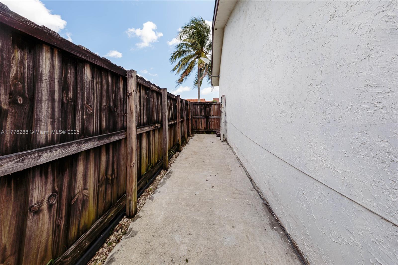 Listing Photo 17