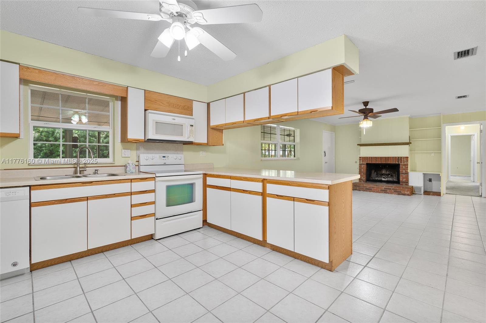 4925 SW 19th Street, Gainesville, Florida image 26