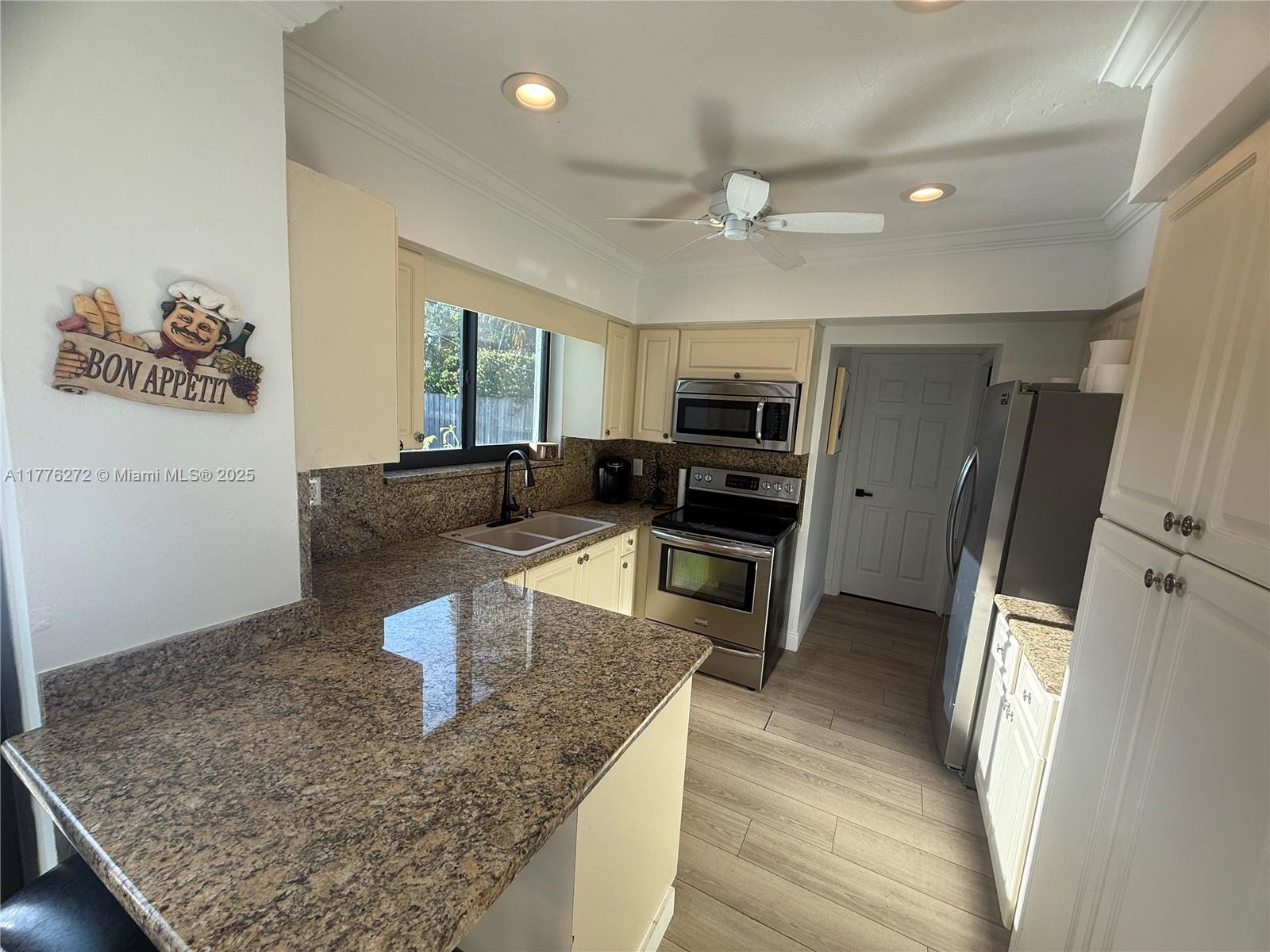 5001 NE 23rd Ave, Lighthouse Point, Florida image 11