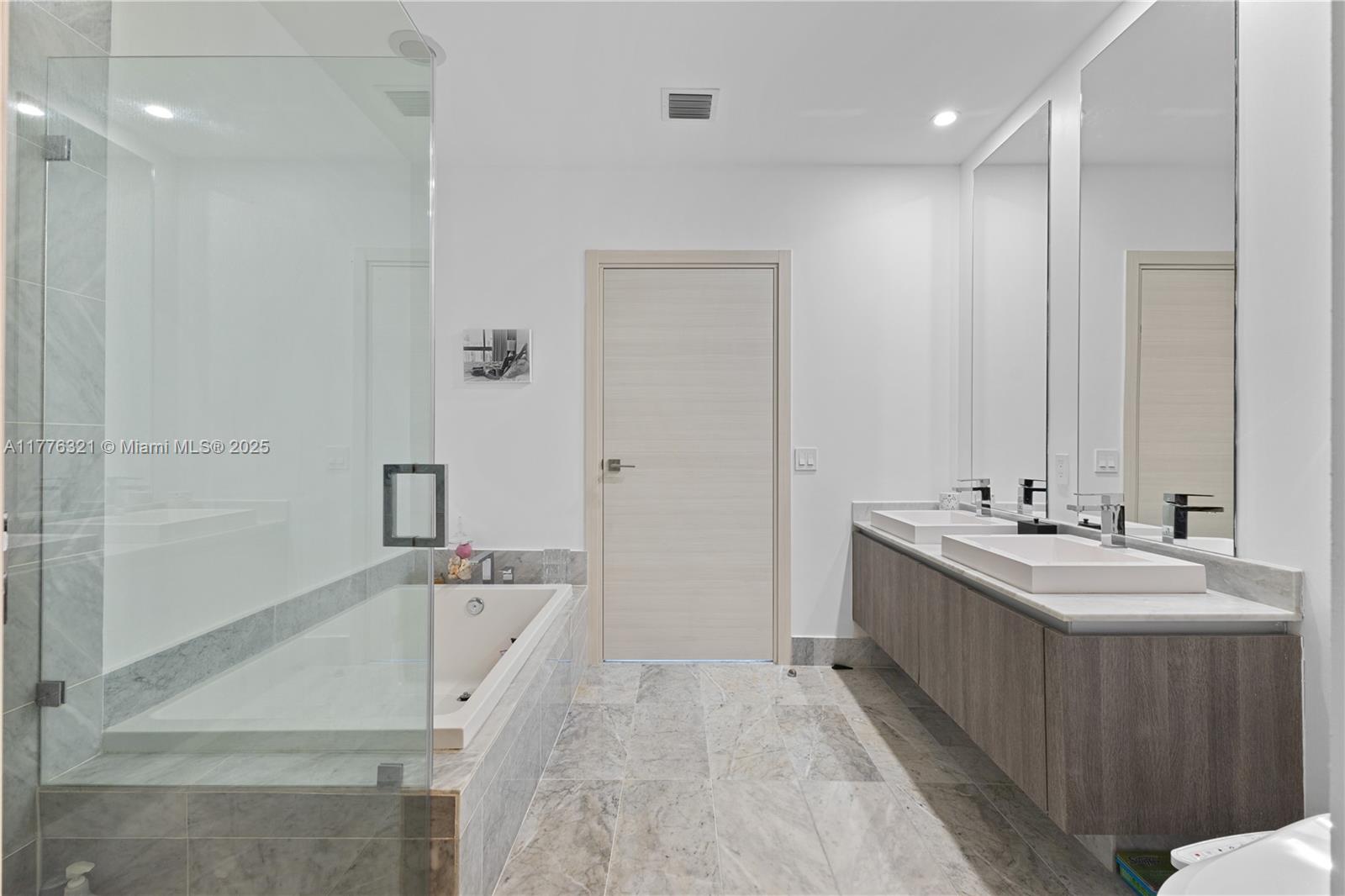 801 S Miami Ave #5209, Miami, Florida image 18