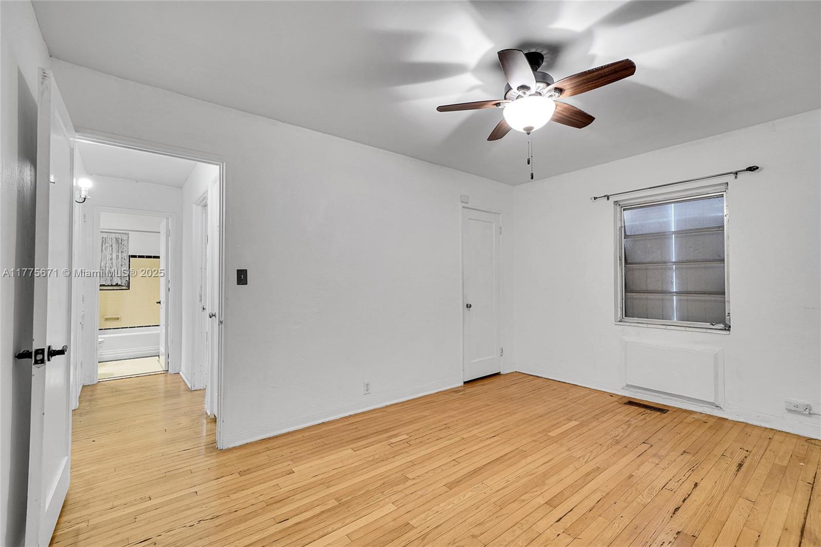3609 Avocado Ave, Miami, Florida image 18