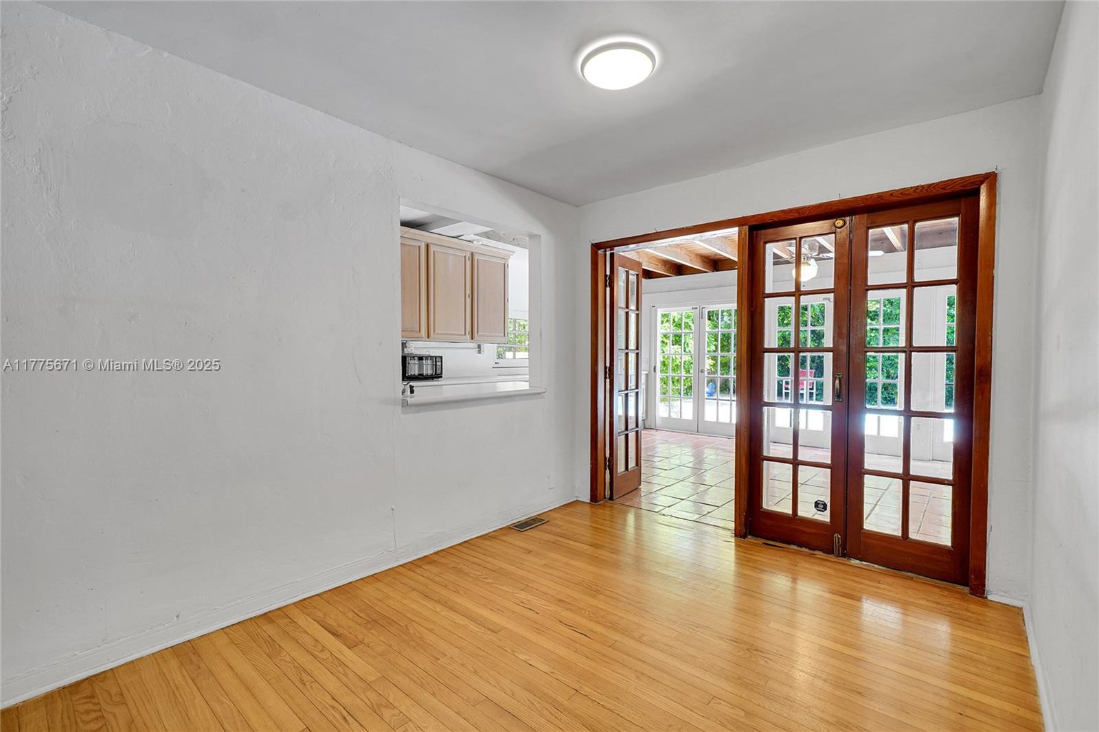 3609 Avocado Ave, Miami, Florida image 22