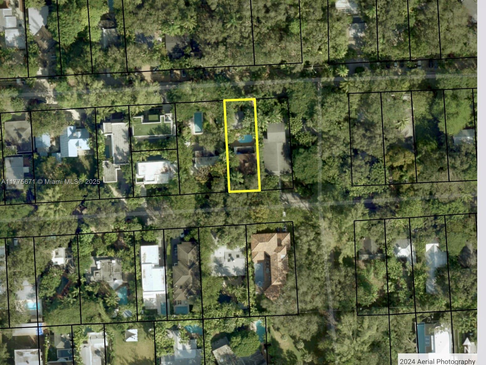 3609 Avocado Ave, Miami, Florida image 8