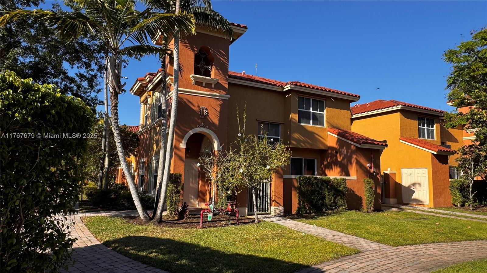 Casa de Condomínio