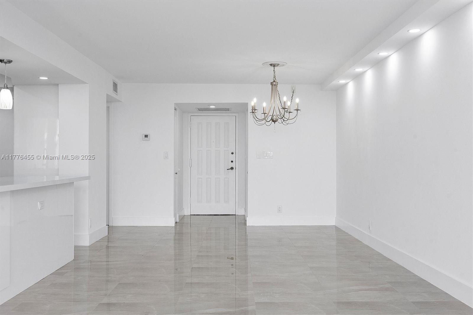 600 Parkview Dr #1123, Hallandale Beach, Florida image 11