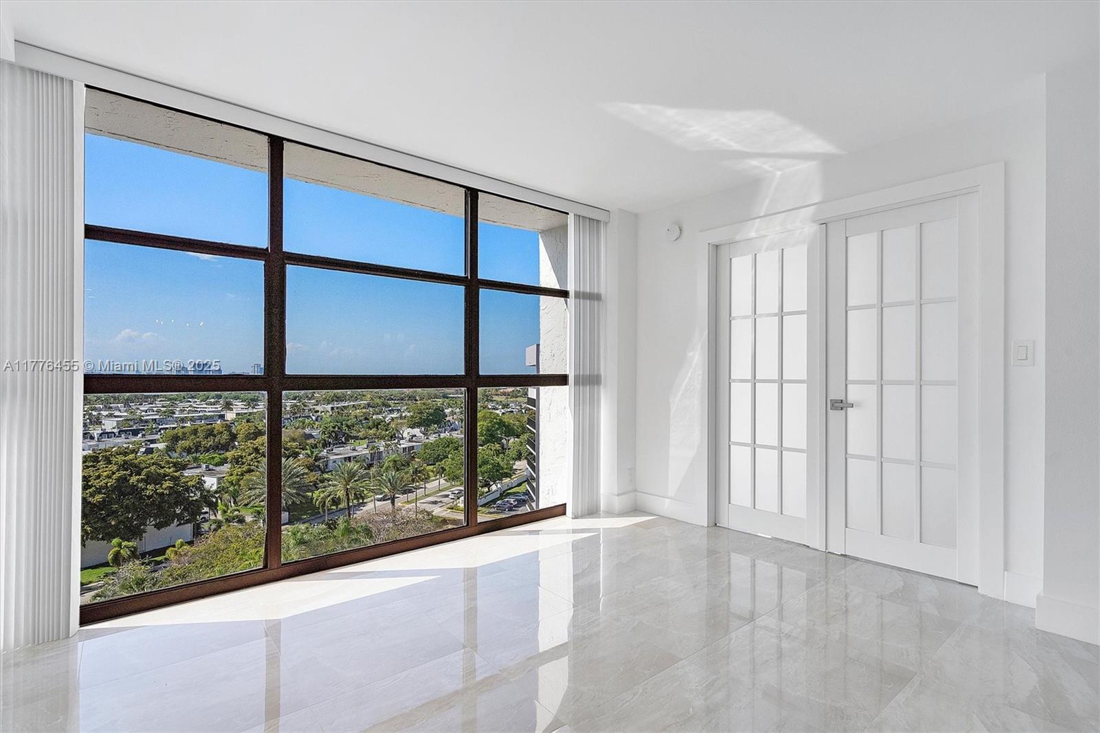 600 Parkview Dr #1123, Hallandale Beach, Florida image 20