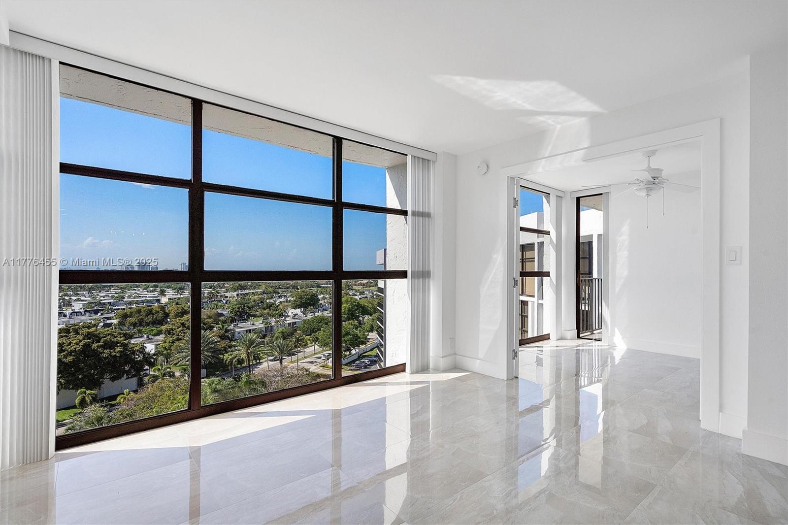 600 Parkview Dr #1123, Hallandale Beach, Florida image 21