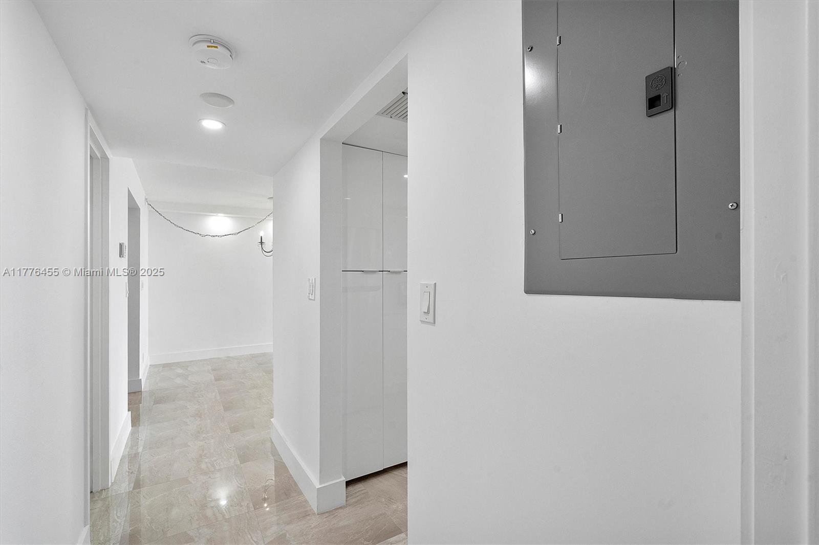 600 Parkview Dr #1123, Hallandale Beach, Florida image 29