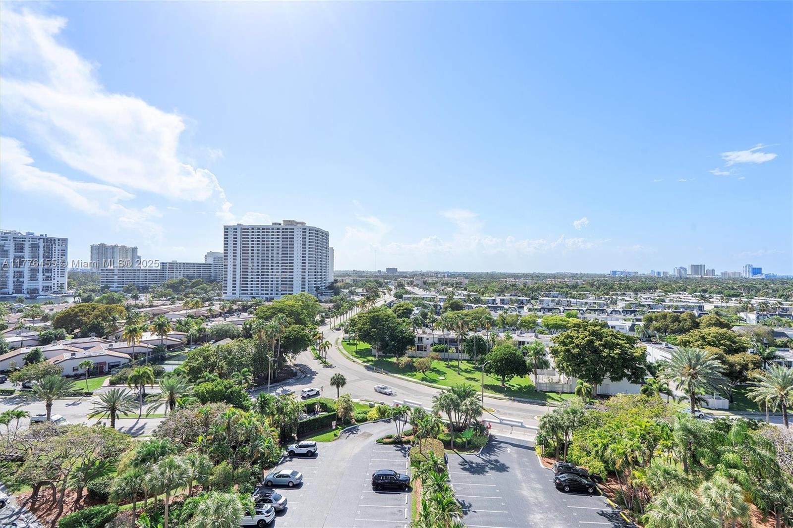 600 Parkview Dr #1123, Hallandale Beach, Florida image 33