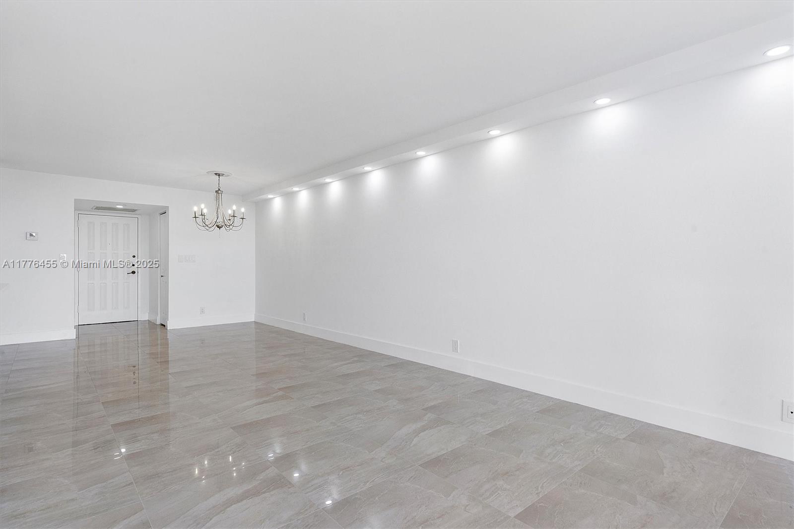 600 Parkview Dr #1123, Hallandale Beach, Florida image 9