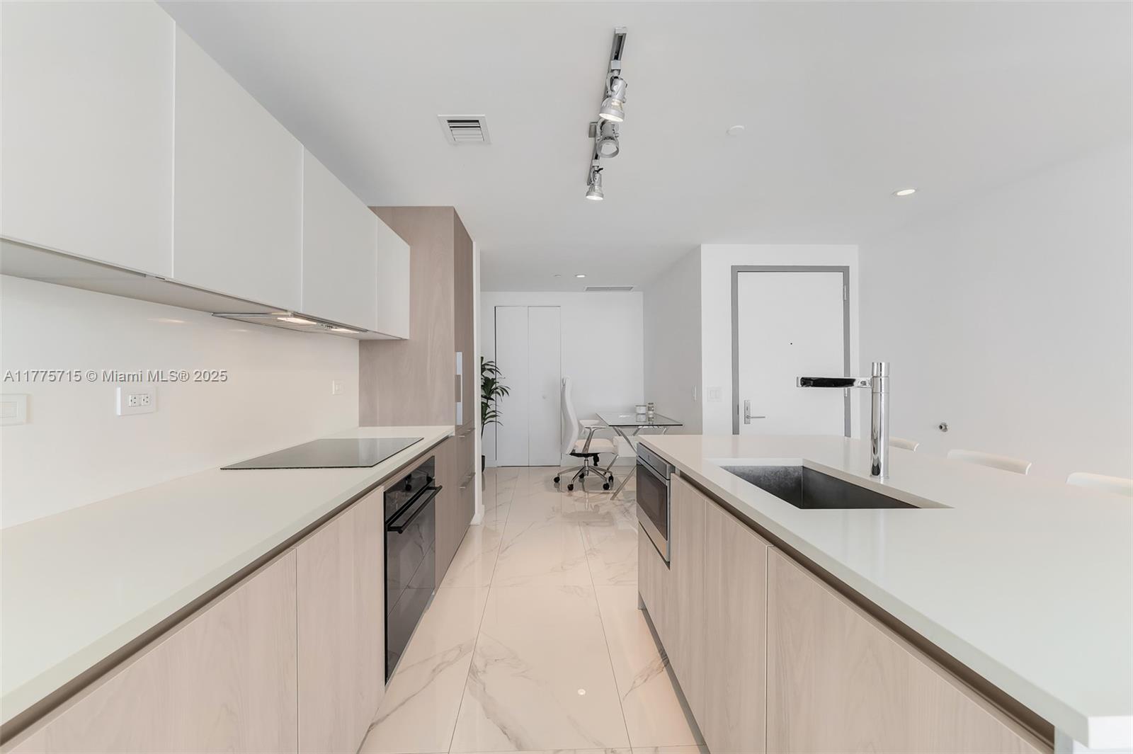 3131 NE 7th Ave #1202, Miami FL 33137